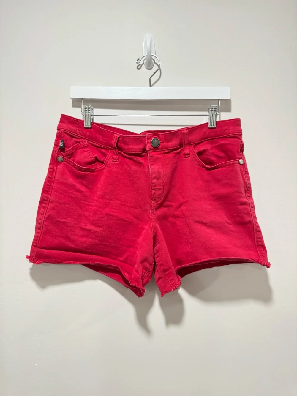Rock & Republic Red Frayed Hem Denim Shorts Size 12 Cherry Red Raw Hem